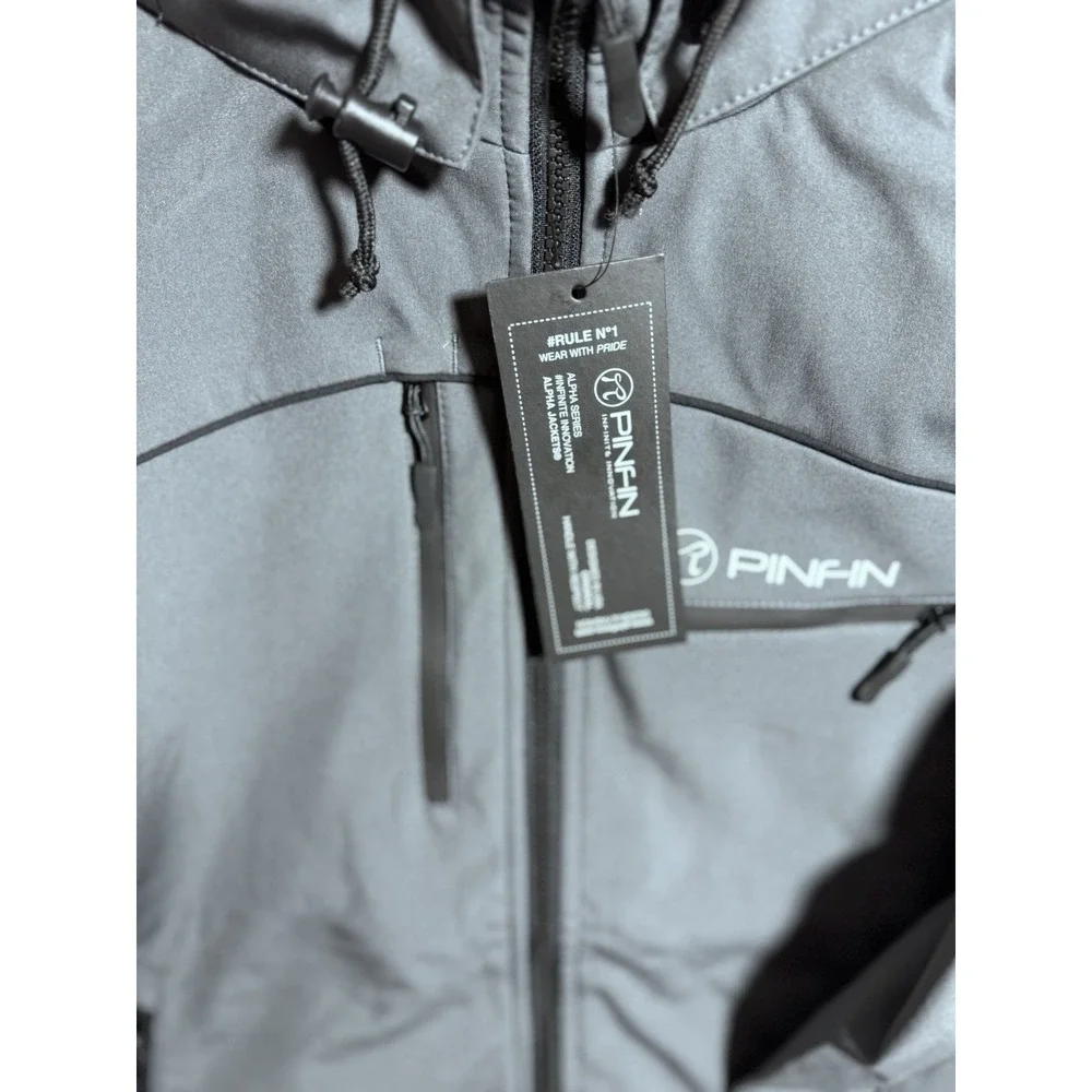 Men's Pin Fin Windbreaker Alpha Series Medium NWT $200 Retail - Designed in USA
